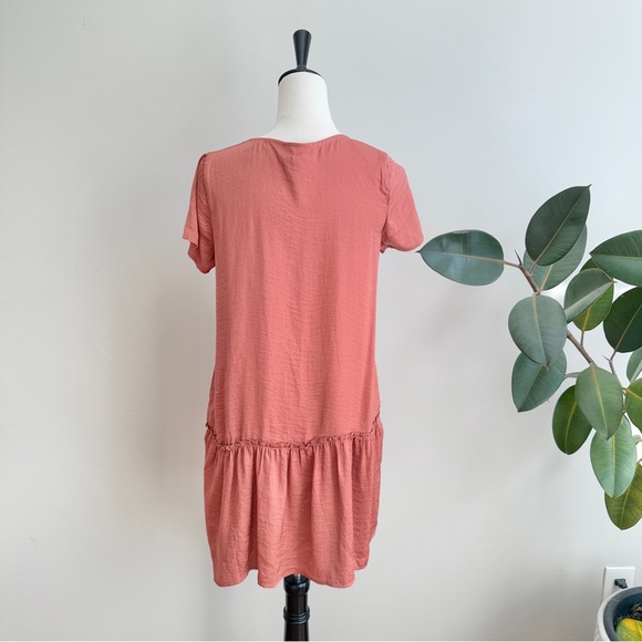 AERIE Dusty Rose Short Sleeve Drop Waist Ruffle Satin Dress Sz S - Picture 4 of 8